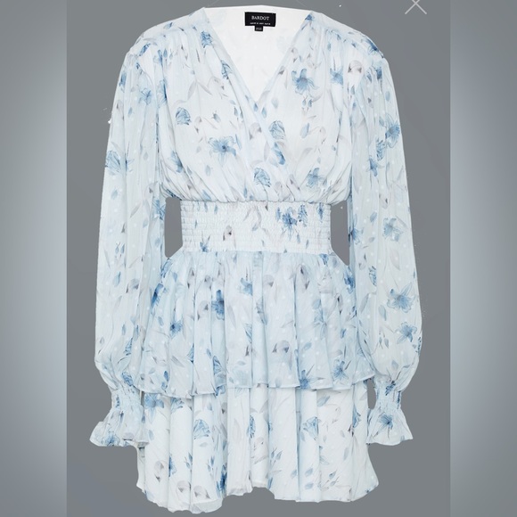 Bardot Dresses & Skirts - Bardot Malina Blue Lily Floral Dress - size M